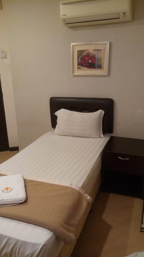 Sai Villa Hotel Near Klia&Klia2 Nilai Esterno foto