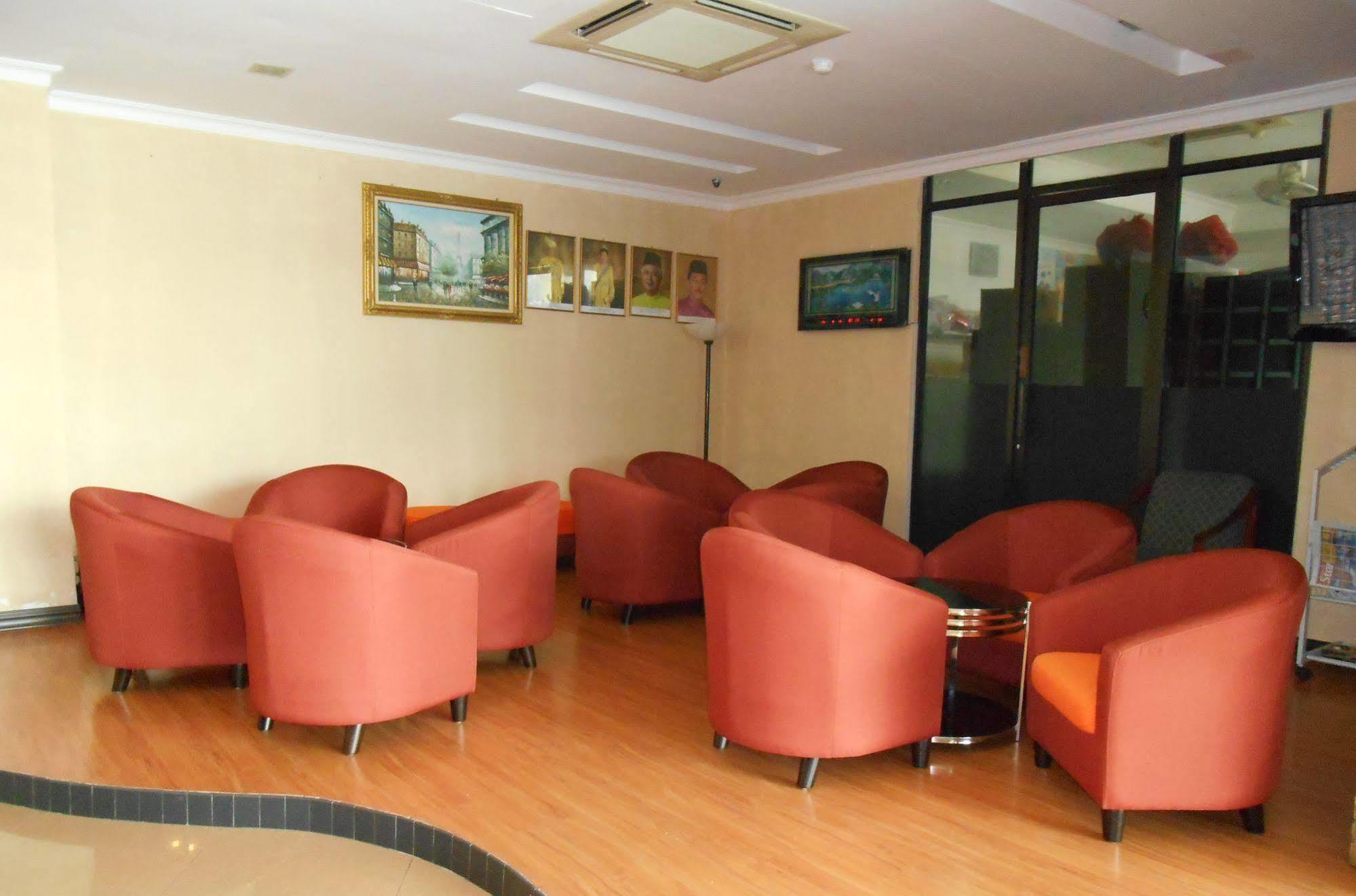 Sai Villa Hotel Near Klia&Klia2 Nilai Esterno foto