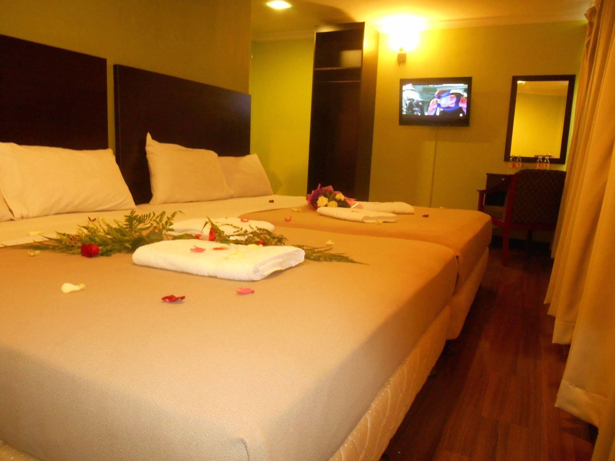 Sai Villa Hotel Near Klia&Klia2 Nilai Esterno foto