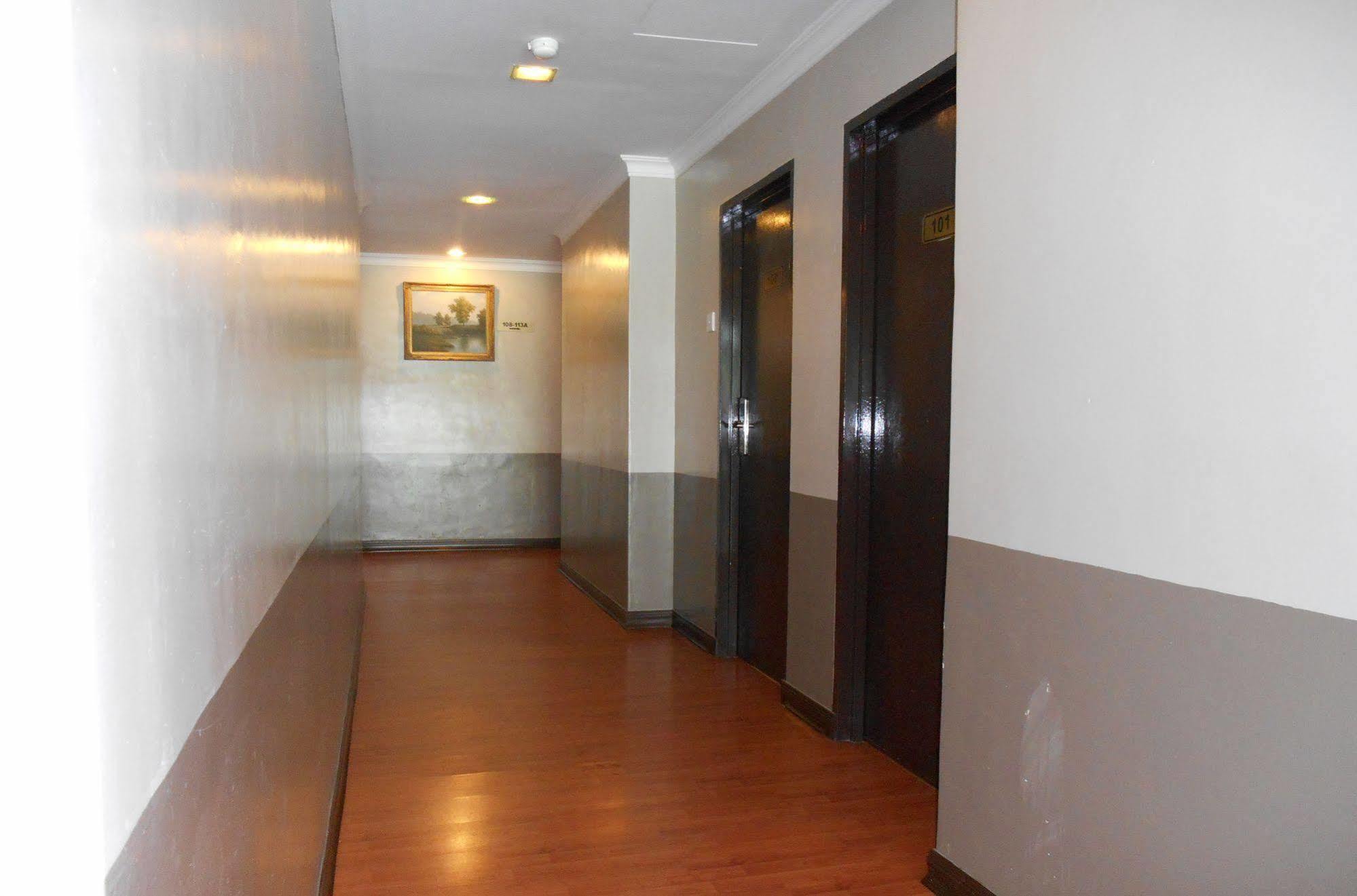 Sai Villa Hotel Near Klia&Klia2 Nilai Esterno foto