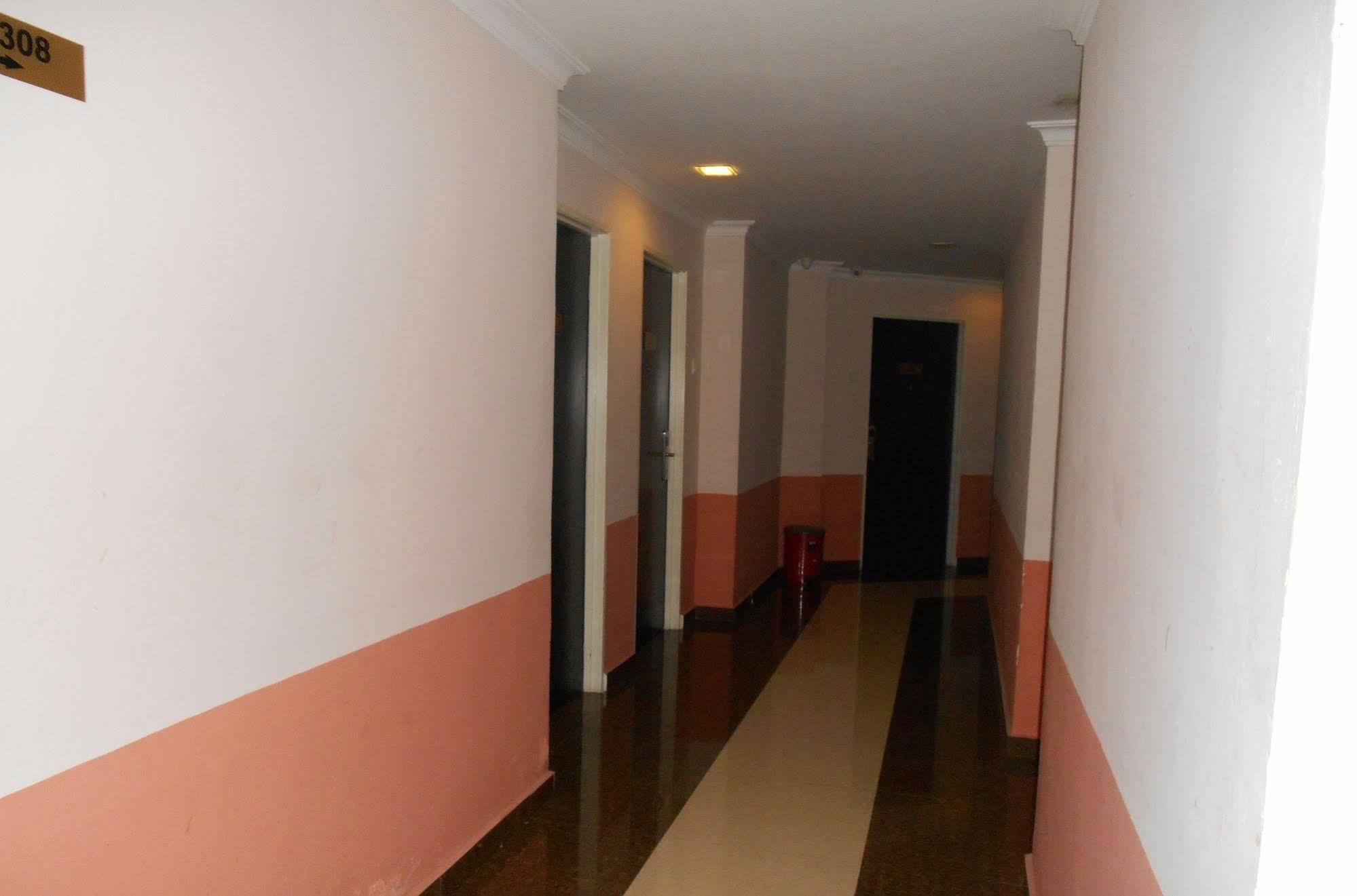 Sai Villa Hotel Near Klia&Klia2 Nilai Esterno foto